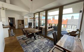 Modernes Apartment An der Frauenkirche II